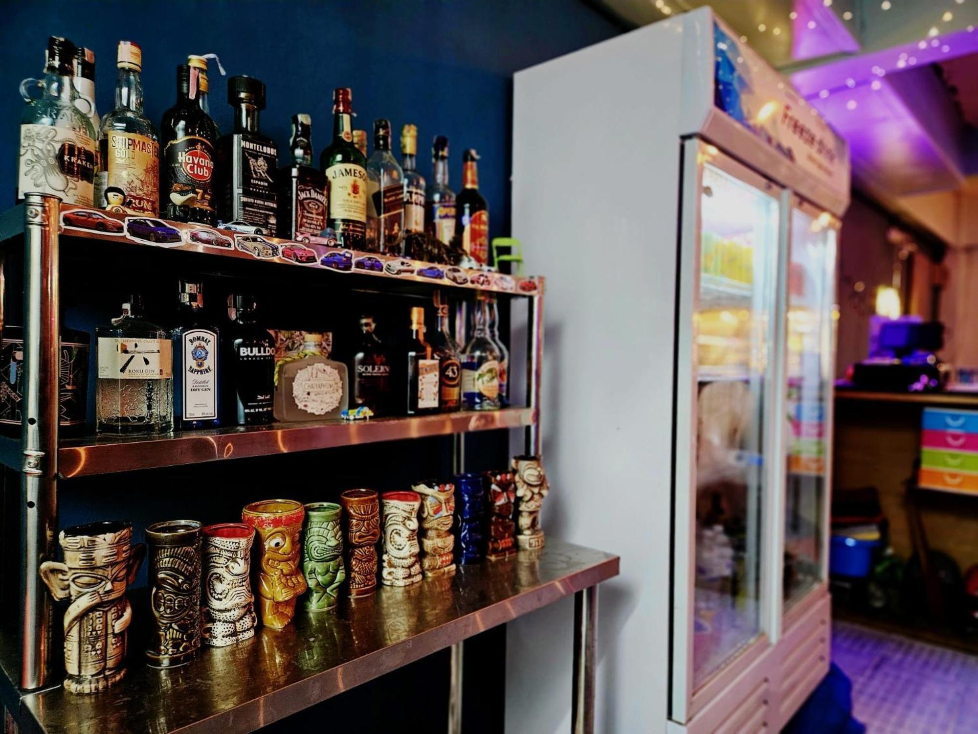 Tiki Tribe Bar & Hostel Ko Tao Esterno foto